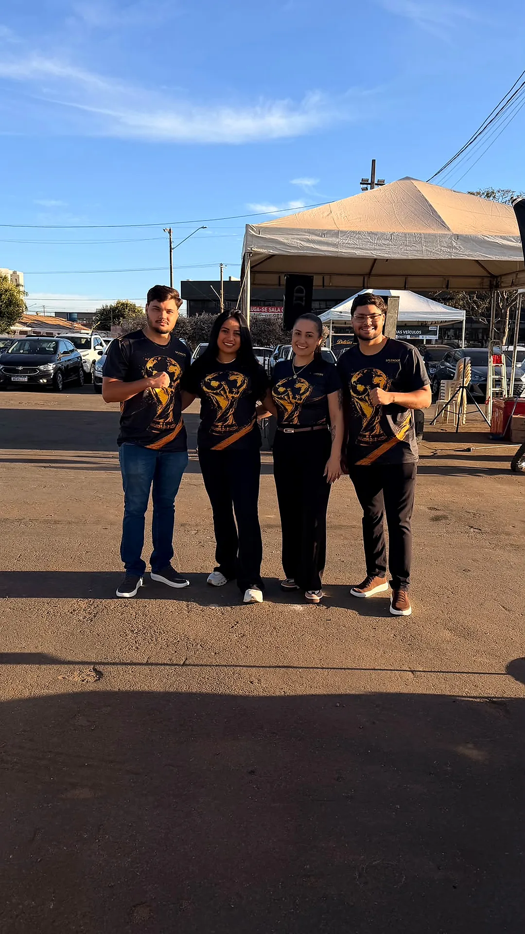 Equipe Splendore em evento de entrega de veículo
